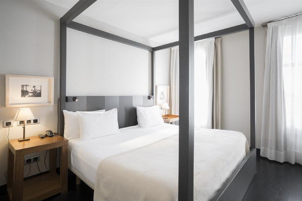 Hotel Banys Orientals บาร์เซโลนา ภายนอก รูปภาพ