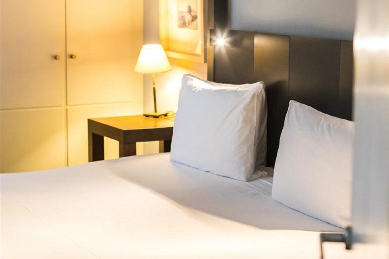 Hotel Banys Orientals บาร์เซโลนา ภายนอก รูปภาพ