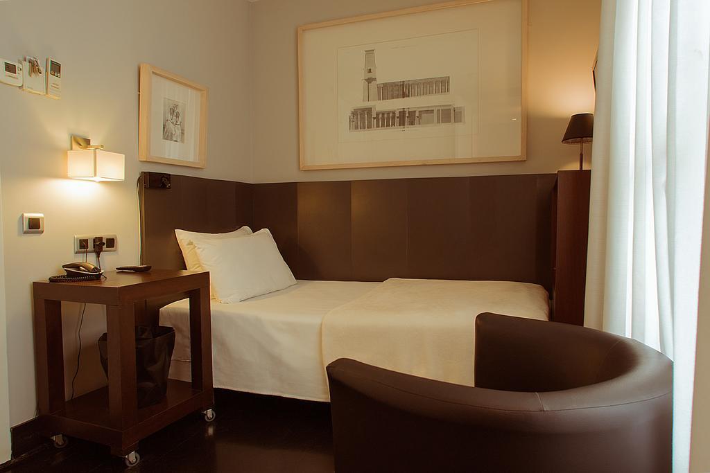 Hotel Banys Orientals บาร์เซโลนา ภายนอก รูปภาพ