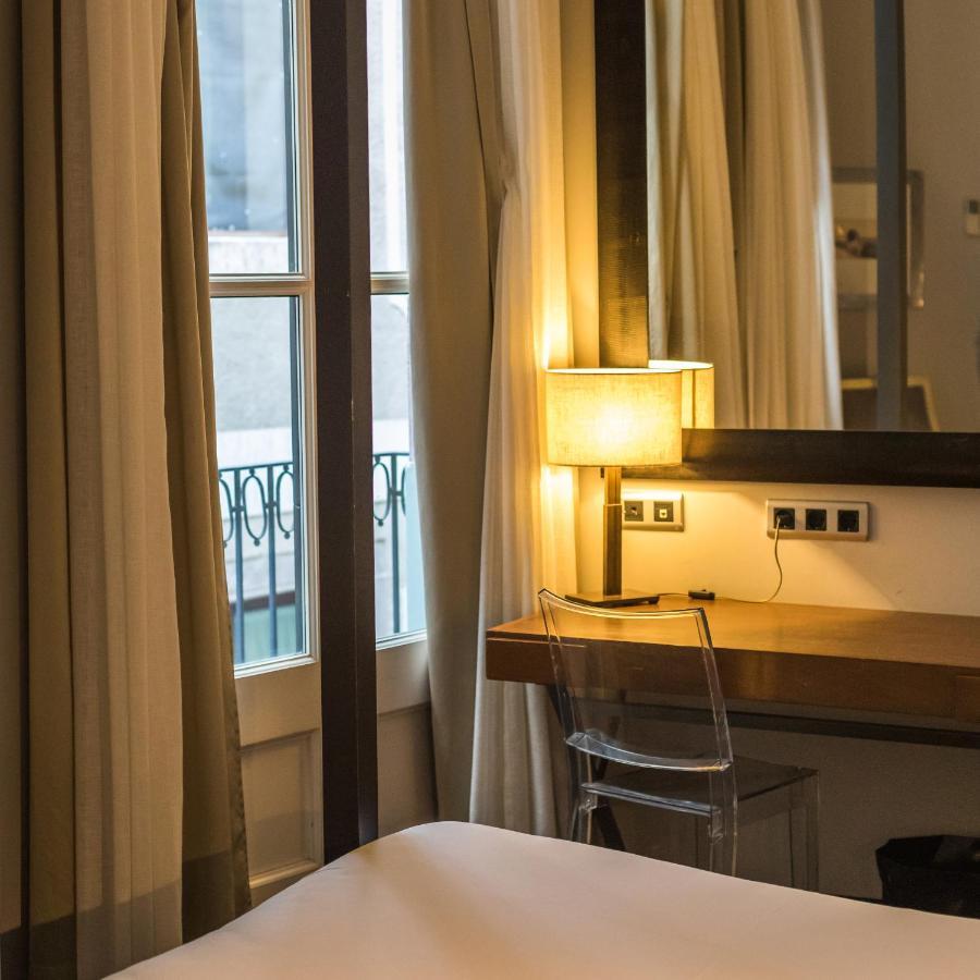 Hotel Banys Orientals บาร์เซโลนา ภายนอก รูปภาพ